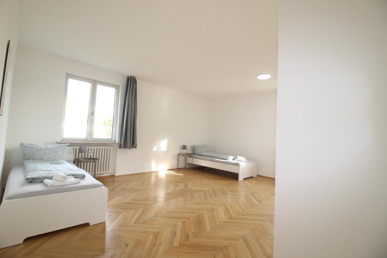 Apartmenthaus Kitzingen - Grosszuegige Wohnungen Fuer Je 6 Personen Mit Balkon المظهر الخارجي الصورة