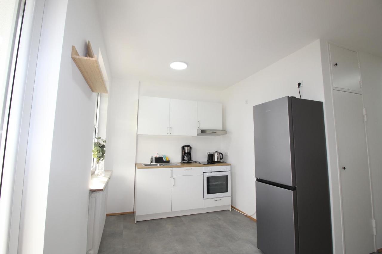 Apartmenthaus Kitzingen - Grosszuegige Wohnungen Fuer Je 6 Personen Mit Balkon المظهر الخارجي الصورة