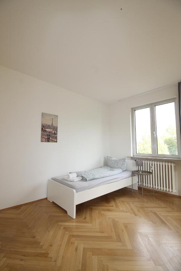 Apartmenthaus Kitzingen - Grosszuegige Wohnungen Fuer Je 6 Personen Mit Balkon المظهر الخارجي الصورة